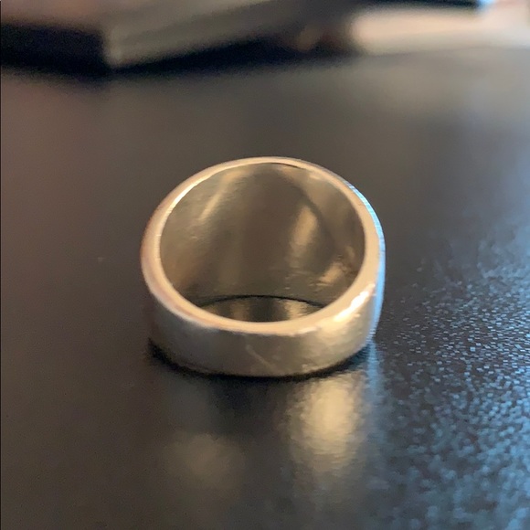Sterling 925 hammered ring. Substantial weight. - Picture 4 of 7